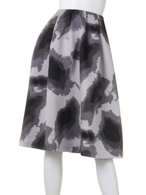 Balcony and Bed (バルコニーアンドベッド)  [Balcony and Bed]グラデーションタックスカート