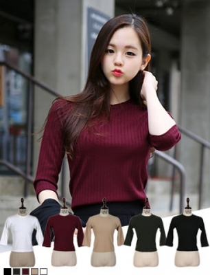 スリム無地クロップド丈Tシャツ