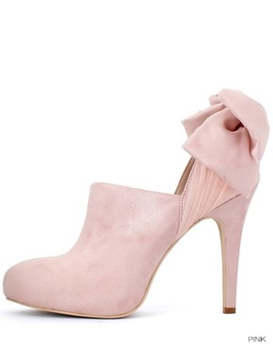 バックリボンブーティ