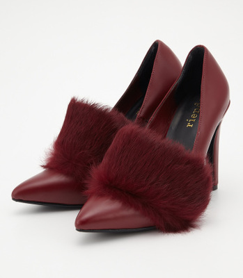 ファーベルト付パンプス