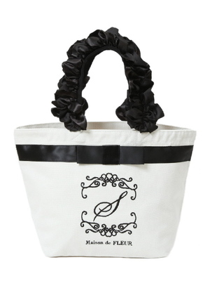 イニシャルフリルハンドルトートバッグ