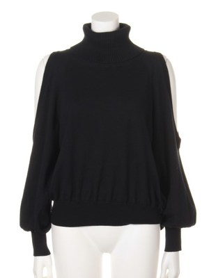 肩あきニットプルオーバー