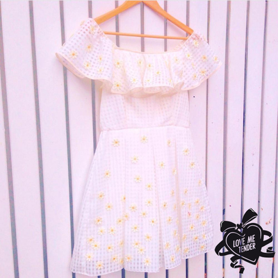 Love Me Tender フラワー オフショルドレス