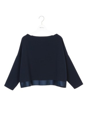 ポンチワイドシルエットプルオーバー