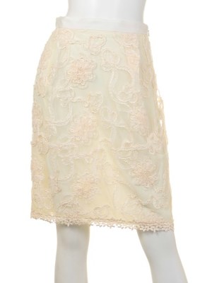 〈Balcony and bed〉チュールレーススカート