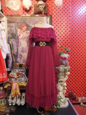 USA製ヴィンテージクラシカルオフショルダードレス