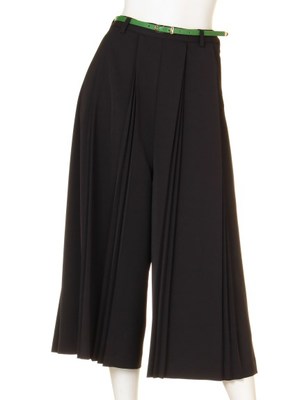 プリーツガウチョパンツ