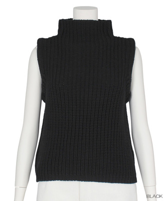 タートルノースリーブニット