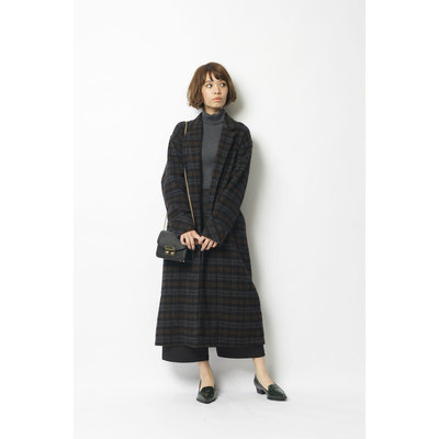チェックロングコート