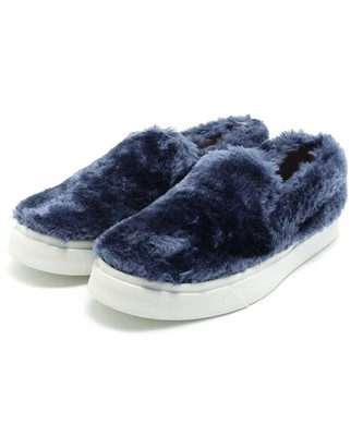 ファースニーカー