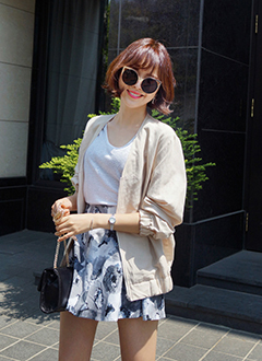 Vネックリネンジップアップジャケット