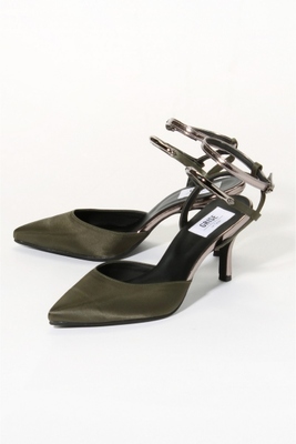 GRISE7.5cmポインテッドWストラップパンプス