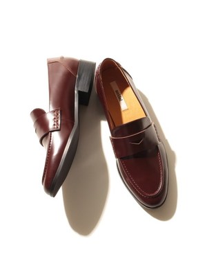 シンプルレザーローファー