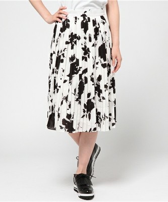 〈mystywoman〉モノトーン花柄プリーツスカート