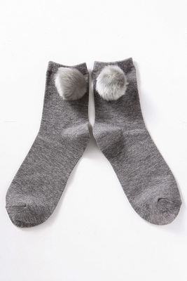 ボンボン付きソックス