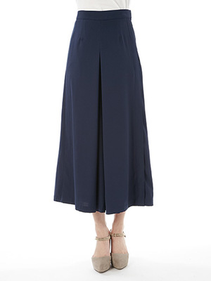 タックボリュームワイドフレアパンツ