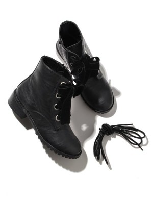 Lily Brown (リリーブラウン)  ベロアリボンショートブーツ