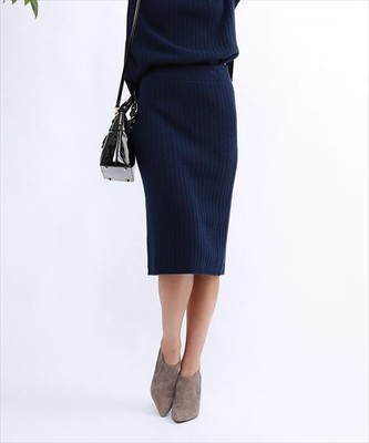 リブニットタイトスカート