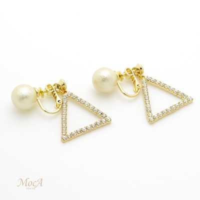 トライアングルフレームクリスタル