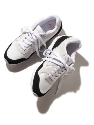 hummel x Mila Owen コラボスニーカー