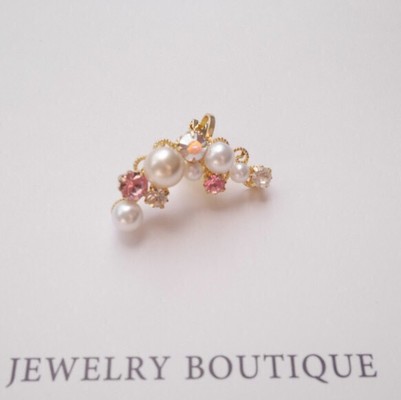 パール ビジュー イヤーカフ