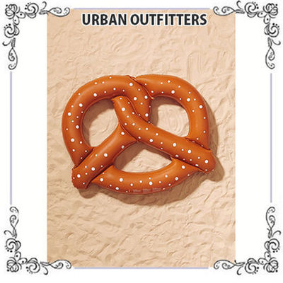 プレッツェル 浮き輪