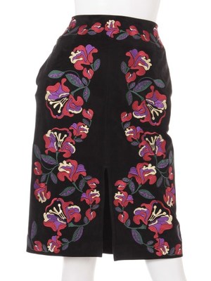 スウェード刺繍スカート