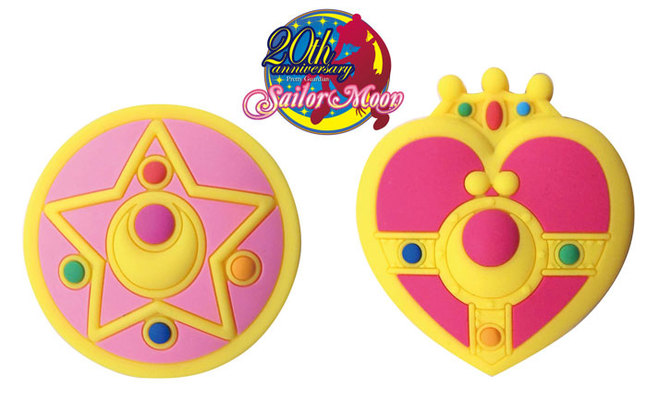 美少女戦士セーラームーンUSB出力AC充電器(コズミックハートコンパクト)