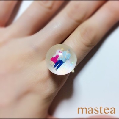 スノードームリング おしゃれした老夫婦