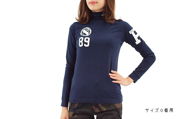 ロゴプリント長袖ハイネック