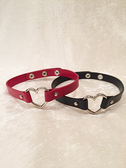 ハートモチーフレザーチョーカー