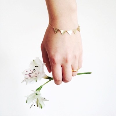 ガーランドブレスレット