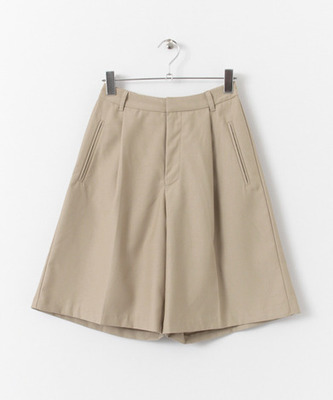 フロントタックショートパンツ