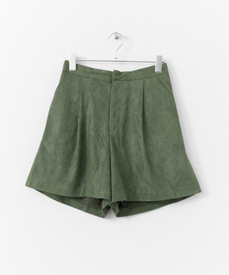 スエードショートパンツ