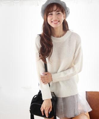 フワモコニットプルオーバー