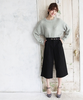 フワモコニットプルオーバー