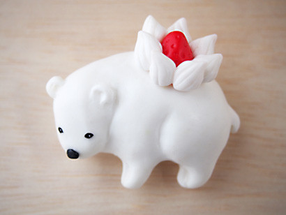 ケーキくまのマグネット（生クリーム）