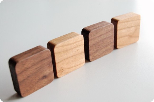 木で作ったシンプルマグネット