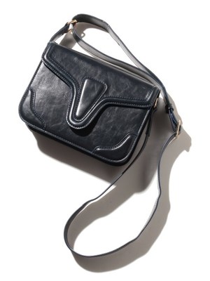 スクエアショルダーバッグ