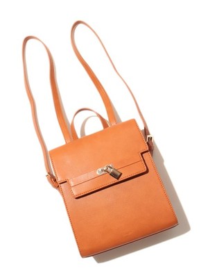 パッドロックバッグパック