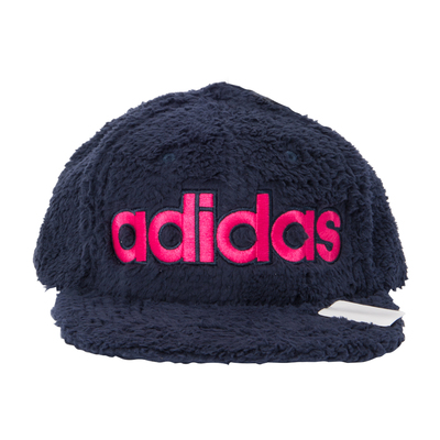 adidasモコモコキャップ