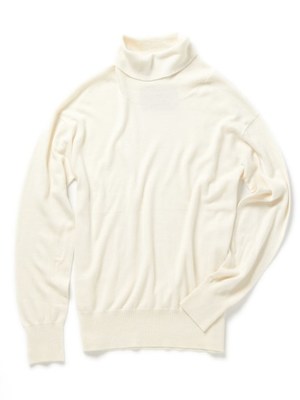 カシミヤ混タートルネックニット