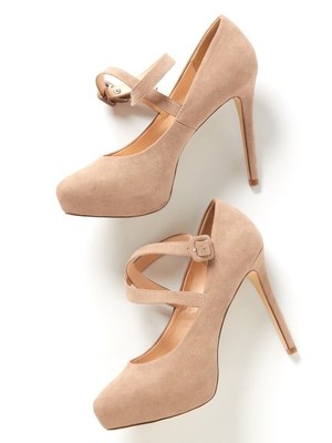 ストラップカラーパンプス