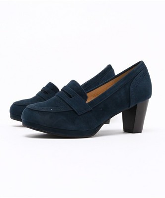 ローファーパンプス