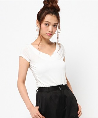 ハートネックシェイプTシャツ