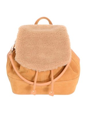 ファーフラップリュック