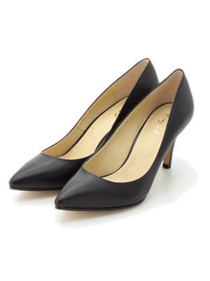 ポインテッドパンプス
