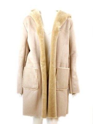 フェイクムートンガウン