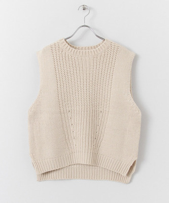 クルーニットベスト