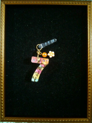 *ナンバー7・イヤホンジャック*